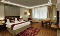 32Nd Milestone Hotel Gurgaon Esterno foto